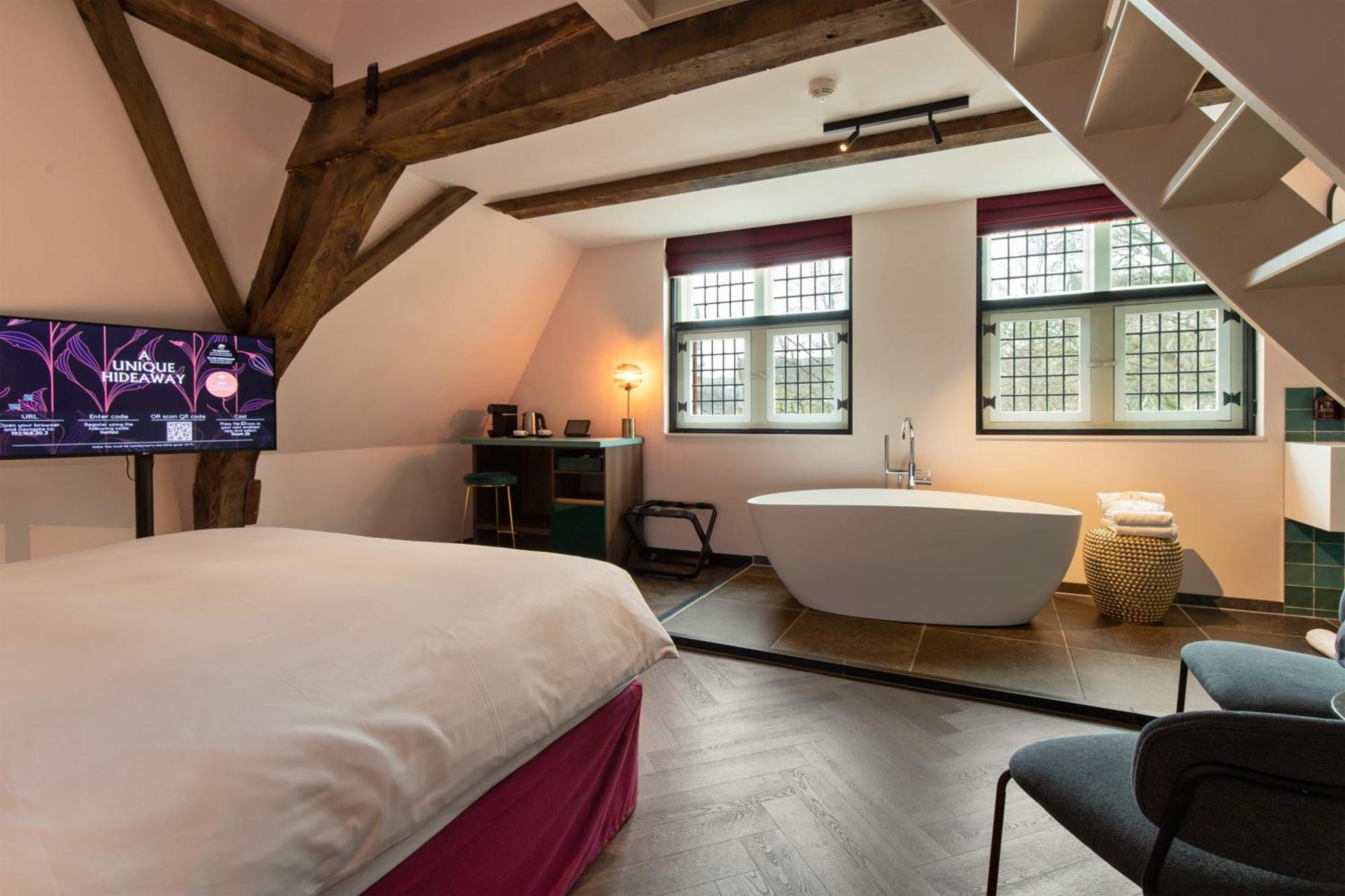 Relais & Chateaux Weeshuis 고우타 외부 사진
