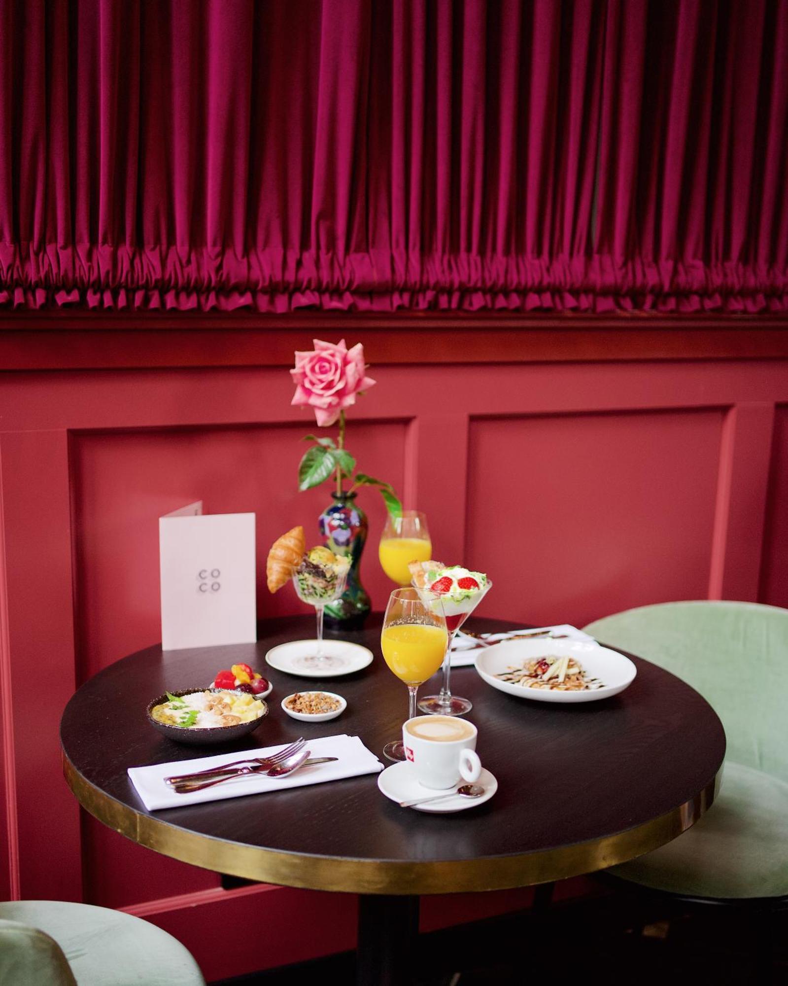 Relais & Chateaux Weeshuis 고우타 외부 사진
